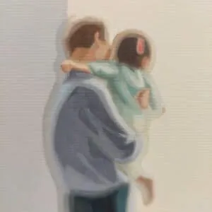 Detailaufnahme: Sun Yun Park Peoplescape, Nr. 33 Öl auf Leinwand. Ein Vater, der ein Kind auf seinem Arm trägt, steht am Fenster und schaut gemeinsam mit dem Kind hinaus.