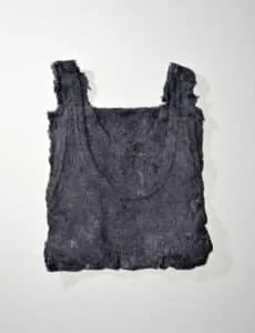 Katja Then Flusenhemd Trocknerflusen (gesammelt, nach Farben sortiert, wieder in Form gebracht, ohen Bindemittel) ca. 40 x 30 cm