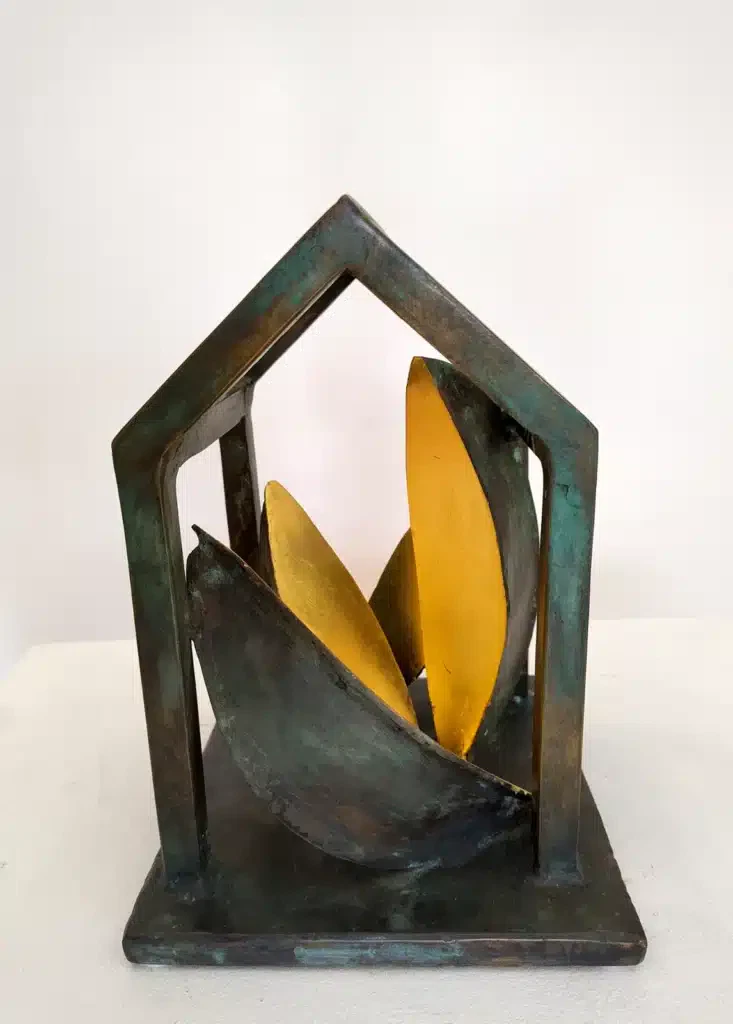 Basilius Kleinhans Bootshaus mit vier Booten Bronze, Blattgold 26 x 18 x 19 cm Unikat