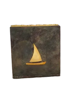 Basilius Kleinhans Fensterbild mit Boot mit einem Segel Bronze, Blattgold 12 x 11 x 3 cm Unikat