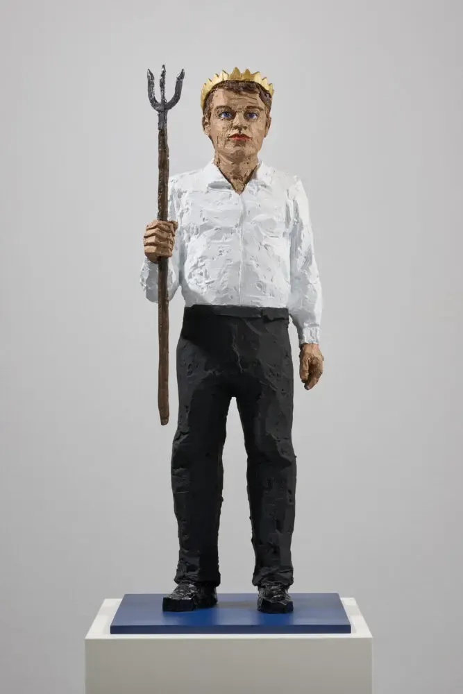 Stephan Balkenhol Poseidon - Wassermann Bronzeskulptur, patiniert und bemalt 68 x 28 x 28 cm Aufl. 30 Ex. + e.a.