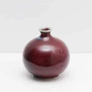 Daisuke Ogura Vase „Shinsya“ 2025 9,5 x 9 cm x 9 cm Glasierte Keramik