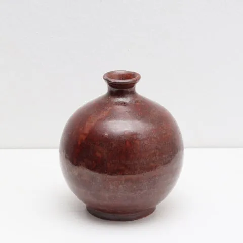 Daisuke Ogura Vase „Tetsuaka“ 2025 9,5 x 9 cm x 9 cm Glasierte Keramik