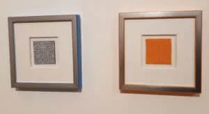 Originalstoffstücke L’Arc de Triomphe, Wrapped (Paris, 2021) The Floating Piers (Lago d´Iseo, 2016) je 20 x 20 cm