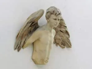 Leo Ferdinando Demetz Engel auf Erden Lindenholz, Farbe 52 x 70 cm Unikat