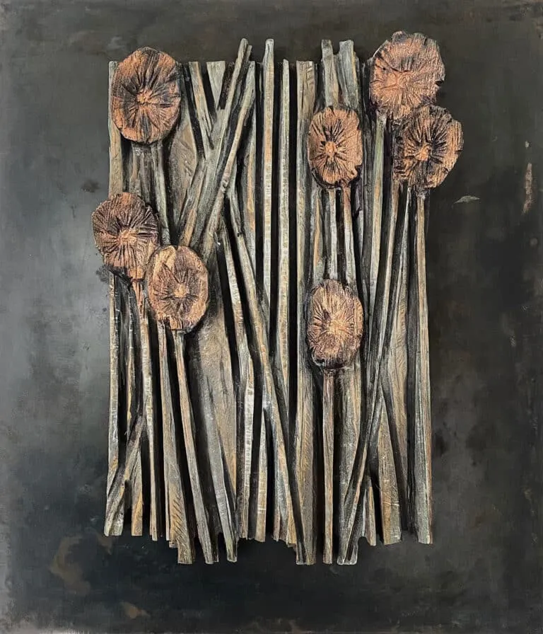 Leo Ferdinando Demetz Flowerfield II Kastanienholz, Farbe, Eisen 50 x 40 cm Unikat