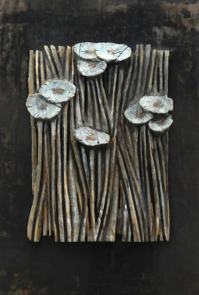 Leo Ferdinando Demetz Flowerfield Kastanienholz, Farbe, Eisen 75 x 40 cm Unikat