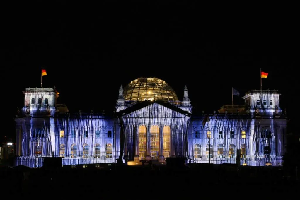 30 Jahre Wrapped Reichstag Illumination 12.6.2025 3
