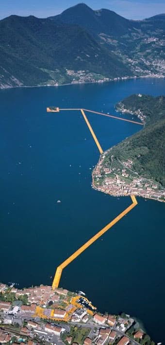 Christo Christo & Jeanne-Claude, Wolfgang Volz The Floating Piers, Lago d’Iseo Original-Fotografie von Wolfgang Volz von beiden Künstlern handsigniert 165 x 78.5 cm 3 nummerierte Exemplare zzgl. E.A. WV 38, 2016