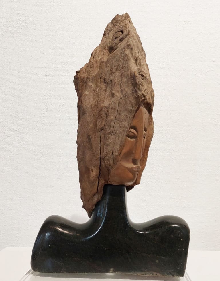 Afrikanische Skulpturen Taurai Chinyonga Lonely Queen Mixed Media 43 x 24 cm Unikat